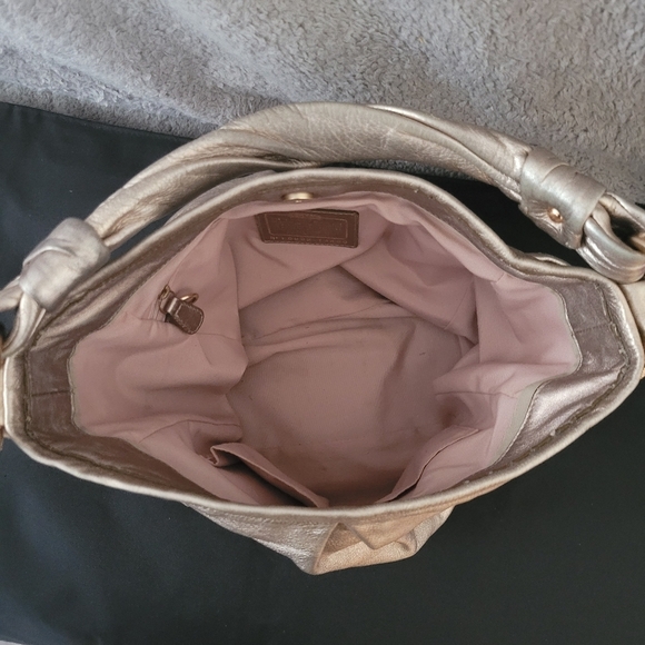 Coach Parker Leather Shoulder Bag #13466 - Picture 4 of 13